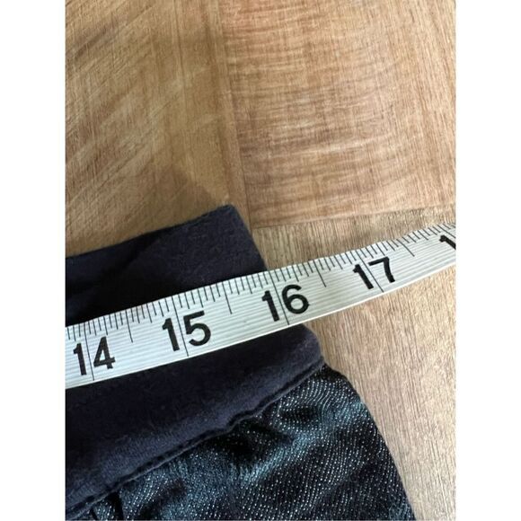 a.n.a. Size small maternity black denim capris - Picture 2 of 6